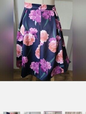 Twik Skirt Junior Size L